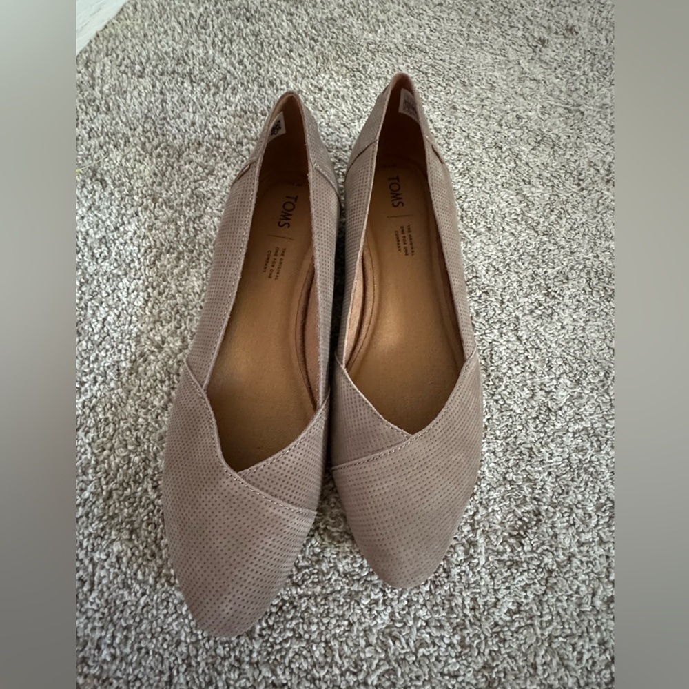 TOMS Women's Taupe Flats